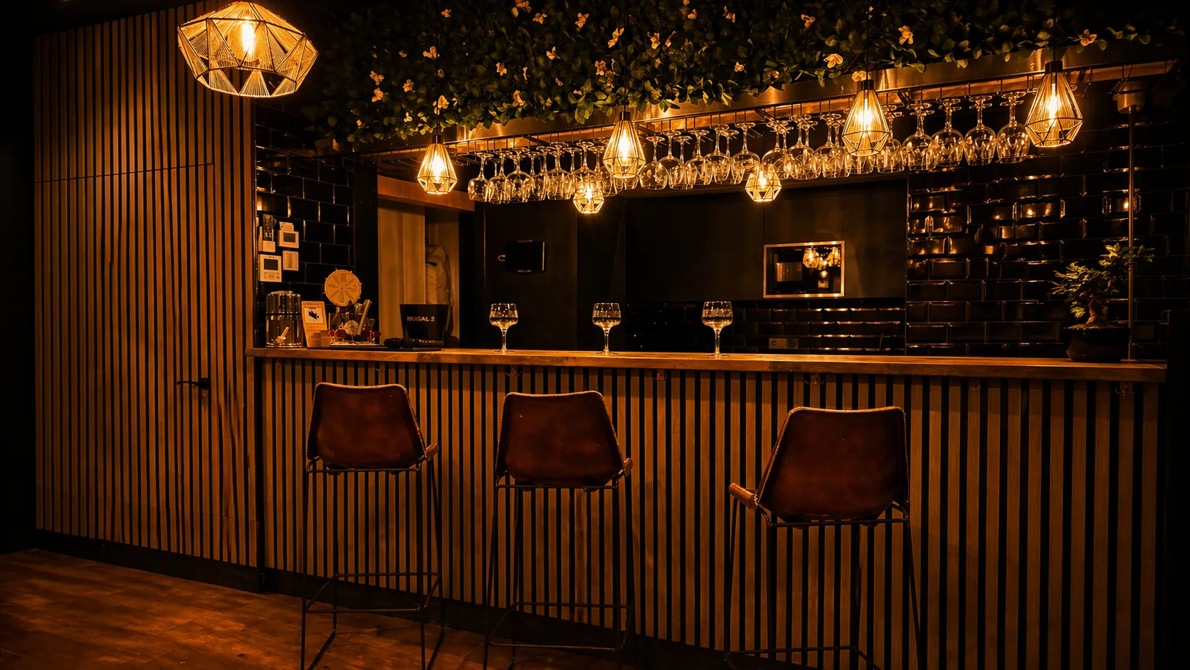 Sala Pub — interior exclusivo para eventos nocturnos en Pamplona